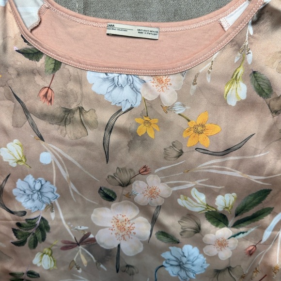 Zara Floral Blouse in Beige and Yellow - Picture 2 of 7
